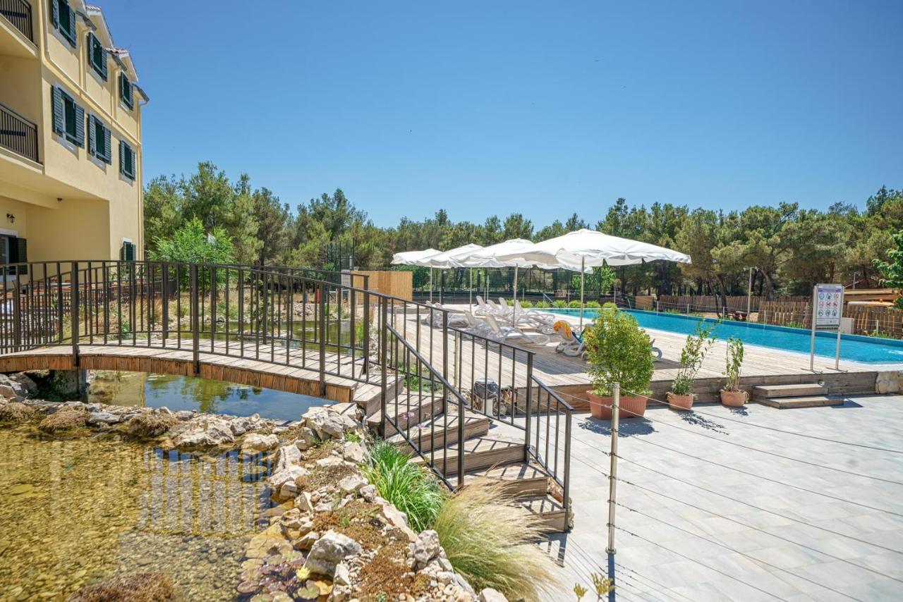 Hotel Vrata Krke Lozovac Bagian luar foto